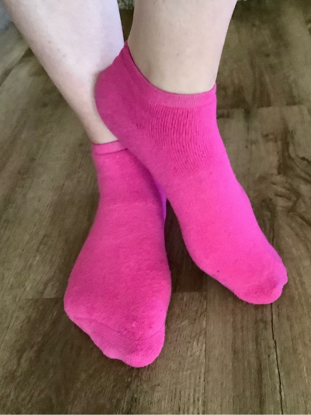Women’s Worn Used Low-Cut Gym Ankle Socks - Hot Pink